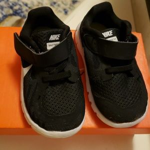 Toddler unisex sneakers